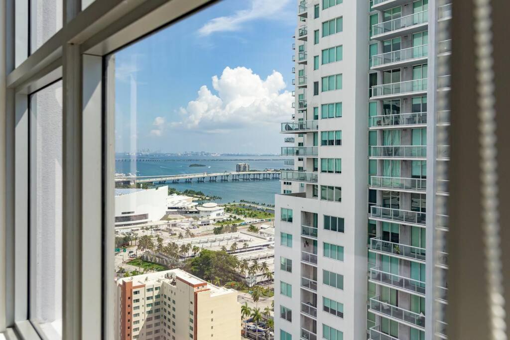 Amazing Condo In Downtown Miami/Brickell W/Parking Exterior photo