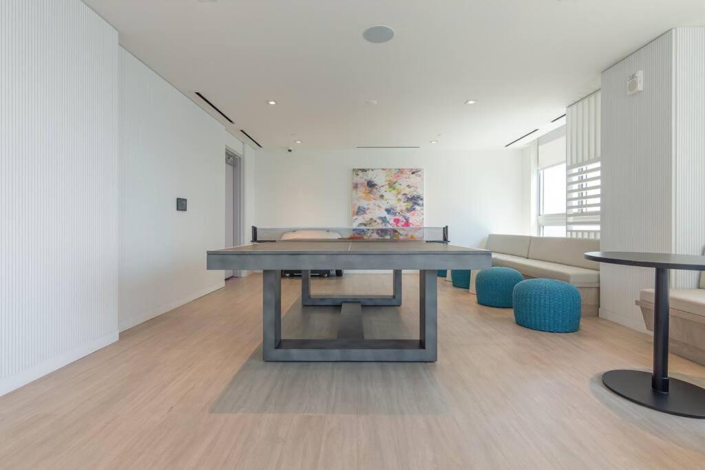 Amazing Condo In Downtown Miami/Brickell W/Parking Exterior photo