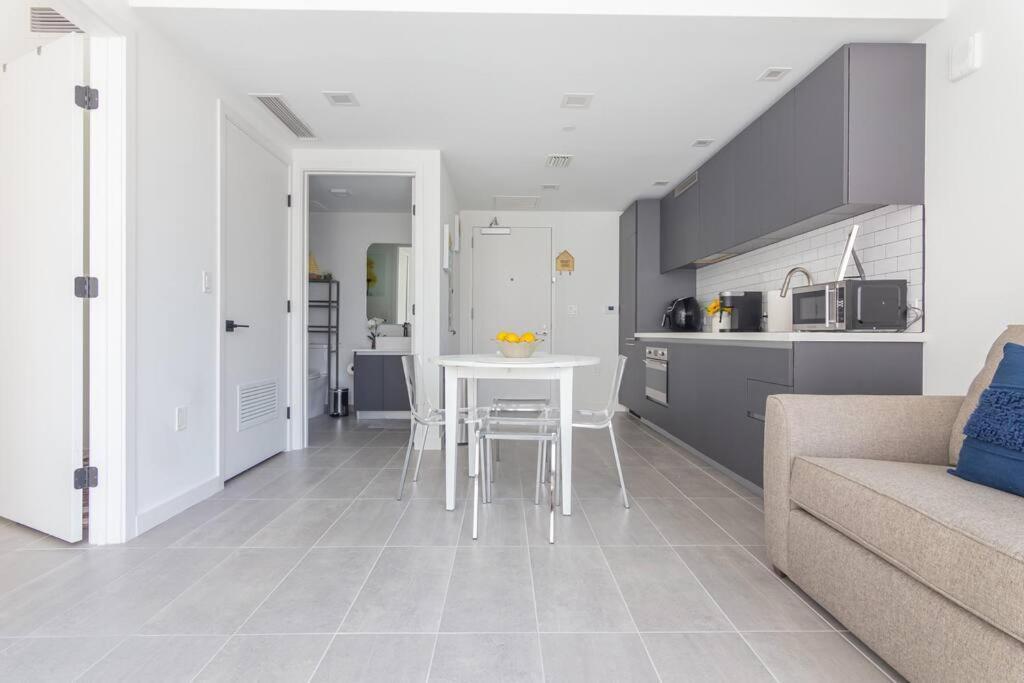 Amazing Condo In Downtown Miami/Brickell W/Parking Exterior photo