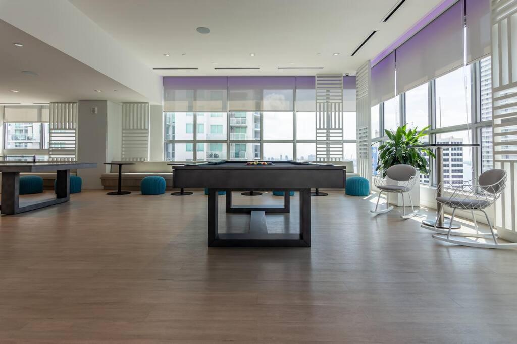 Amazing Condo In Downtown Miami/Brickell W/Parking Exterior photo