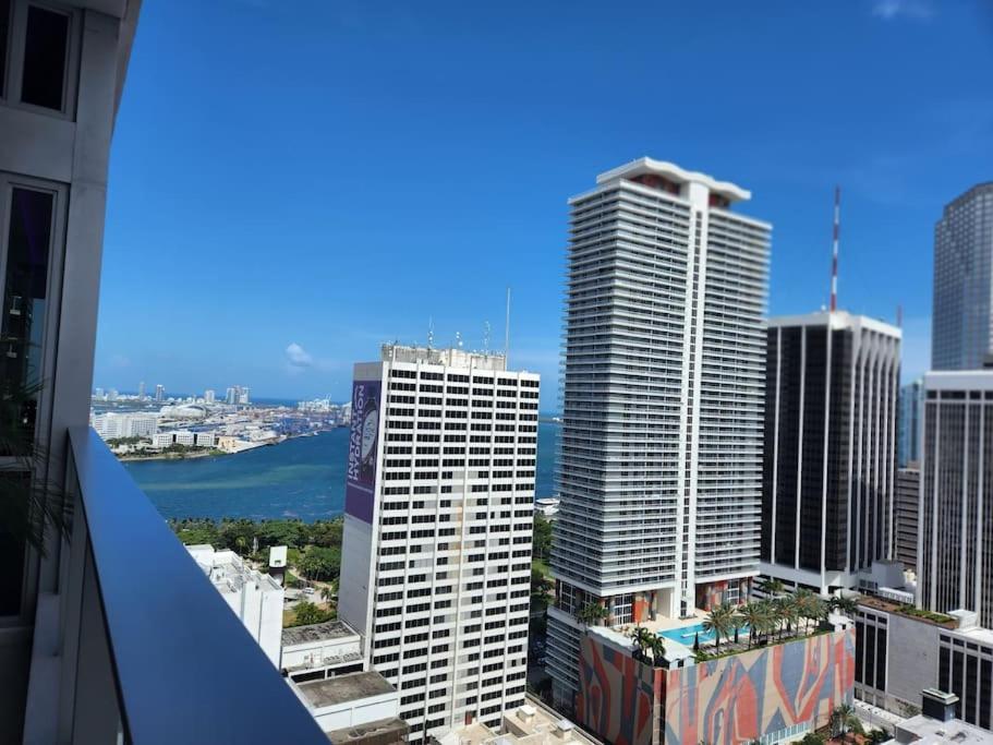 Amazing Condo In Downtown Miami/Brickell W/Parking Exterior photo