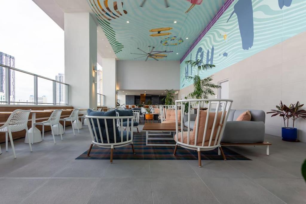 Amazing Condo In Downtown Miami/Brickell W/Parking Exterior photo